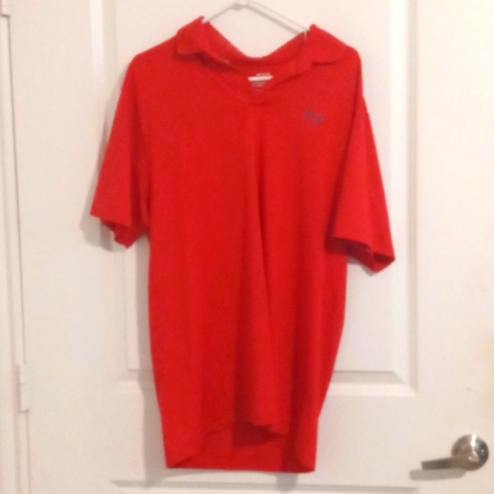 Red dri fit under armour polo shirt